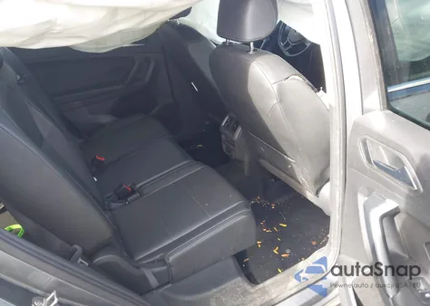 2019 Volkswagen Tiguan 2.0T Se/2.0T Sel/2.0T Sel R-Line/2.0T Sel R-Line Black z USA, uszkodzony, nr VIN 3VV2B7AX6KM052578